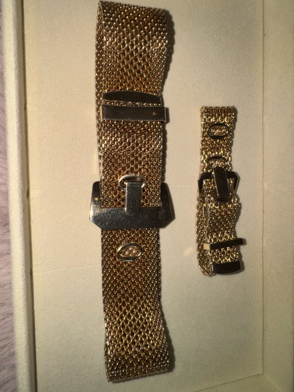 Vintage Gold-Tone Mesh Necklace and Bracelet Set